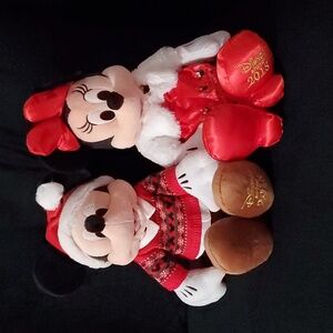 Disney Store 2018 Mickey & Minnie Mouse Christmas Plush